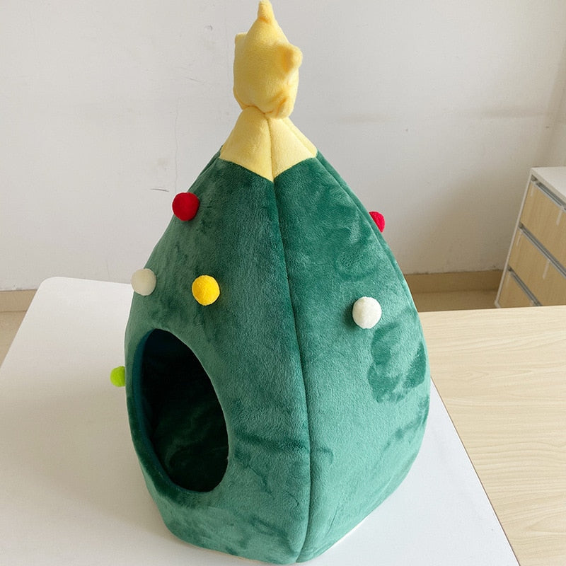 Adorable Christmas Tree Cat Bed