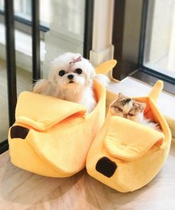 Adorable Banana Shaped Cat Bed